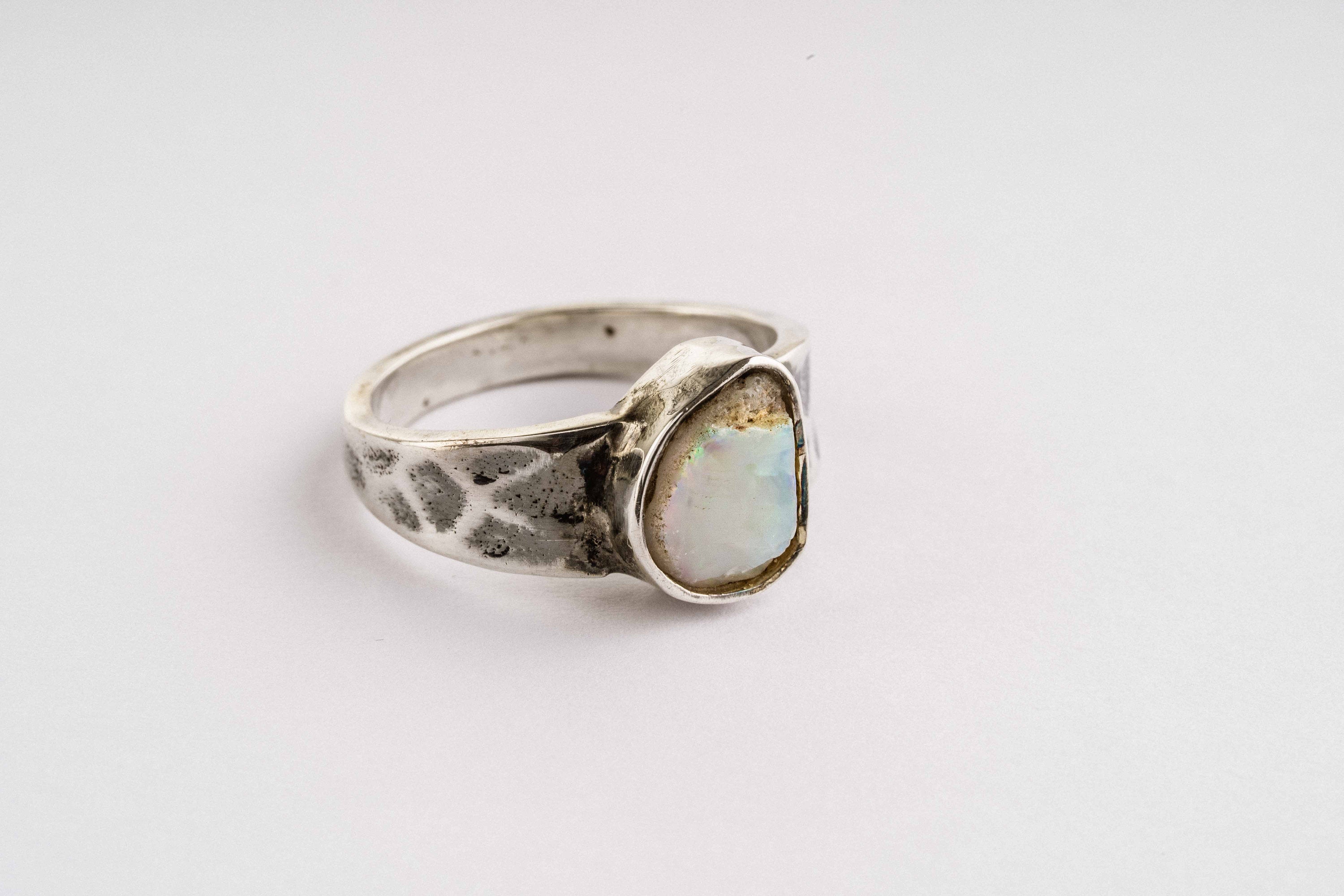 US 6.3 - Solid White Sparkling Precious Lightening Ridge Opal - Solid 925 Sterling Silver - Hammer Textured & Oxidised - Crystal Ring