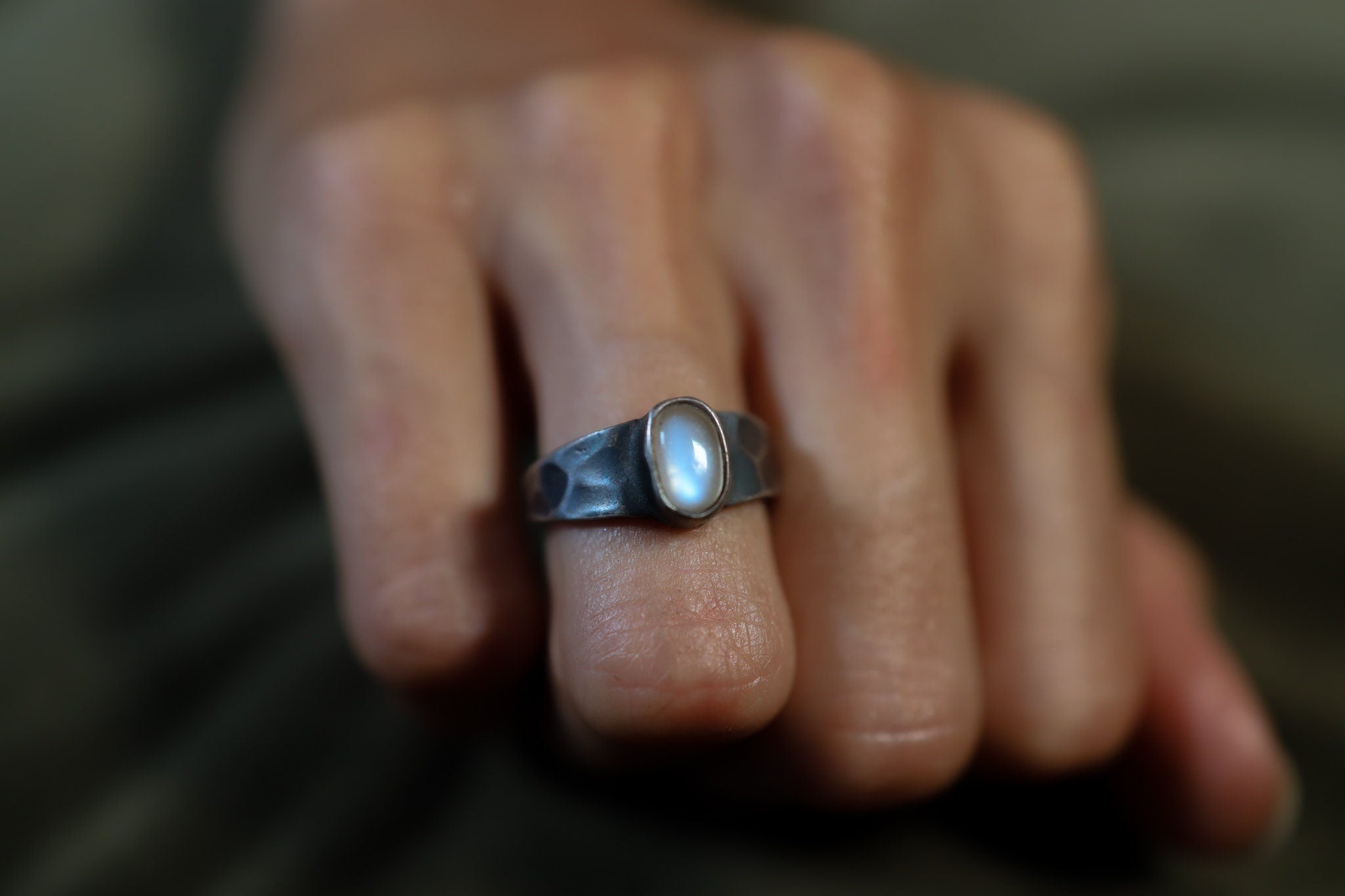Beautiful Cats eye Moonstone - Solid 925 Sterling Silver Ring - Hammer Textured & Oxidised No.3