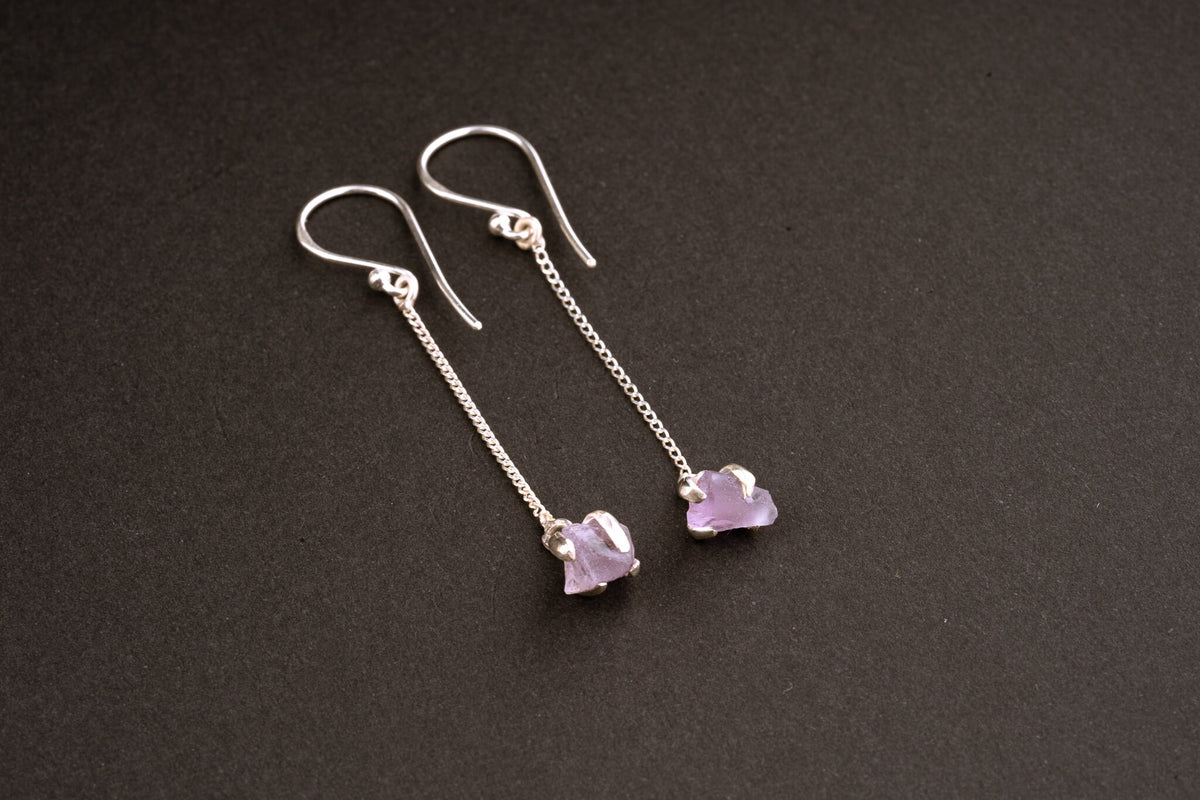 Raw deep purple Amethyst gem - Sterling Silver - Claw / Prong dangle hook crystal Earring