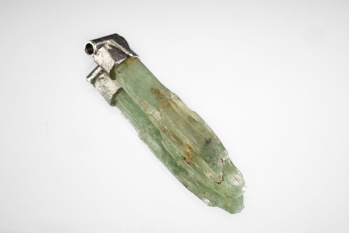Vibrant tumbled Green Kyanite - Stack Pendant - textured & oxidised - 925 sterling silver - Crystal Necklace