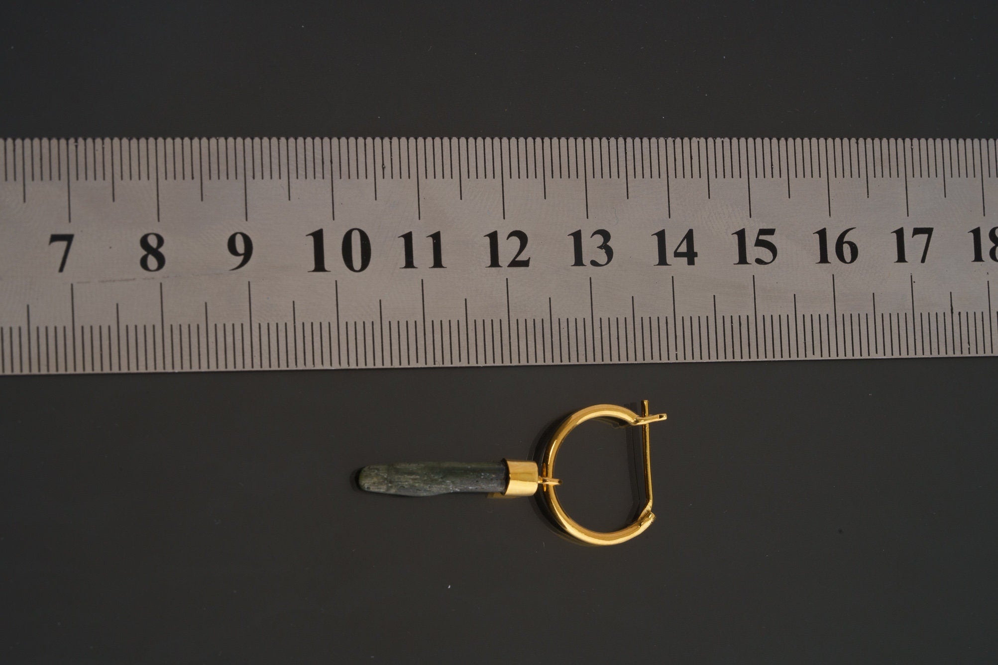 Natural Green Himalayan Tourmaline Wand - Gold Plated Sterling Silver - Solid V Clasp Hoop Earring - No.2