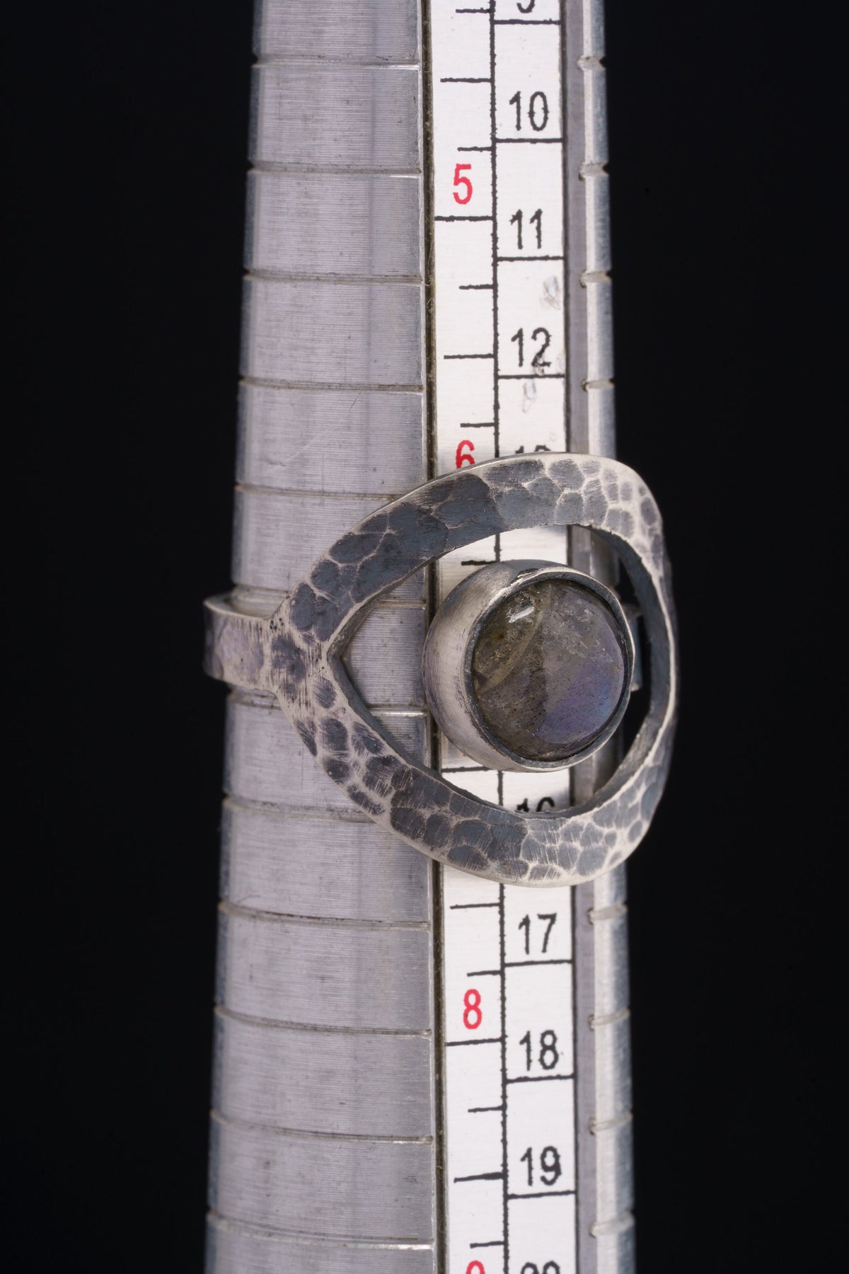 Round Rainbow Labradorite - 925 Sterling Silver - Heavy Set Adjustable Loop Ring - Hammer Textured - Size 5-9 US - NO/17