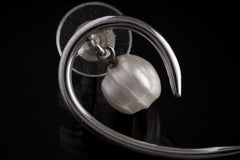 Pair of Precious Heritage Pearl Curled Horn Studs - 925 Sterling Silver - Stud Earring