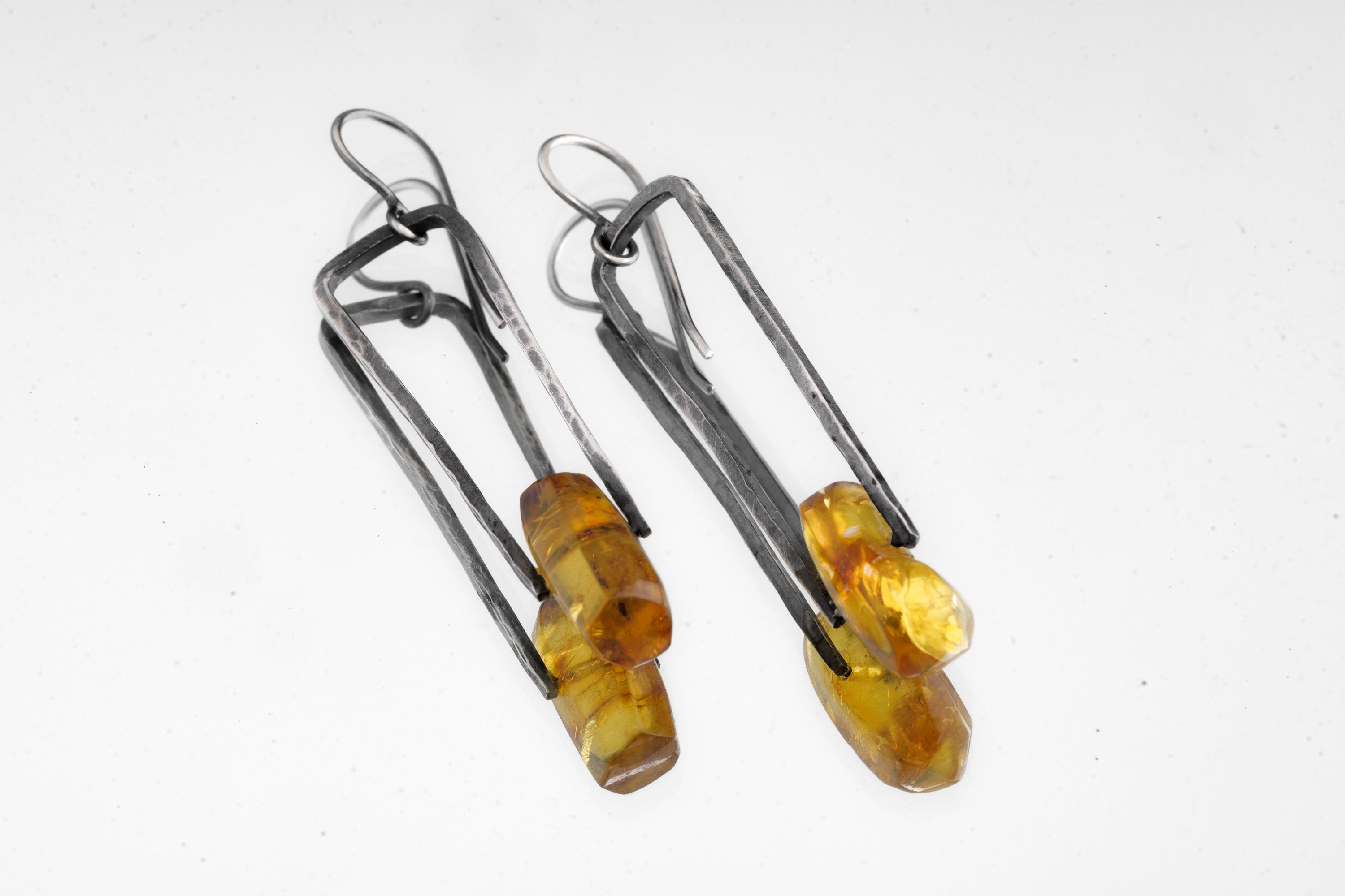 Beautiful Big Mexican Freeform Amber Beads - Oxidised Rustick Boho Vibe - Solid 925 Sterling Silver - Long Hammered Spinning Dangle Earrings