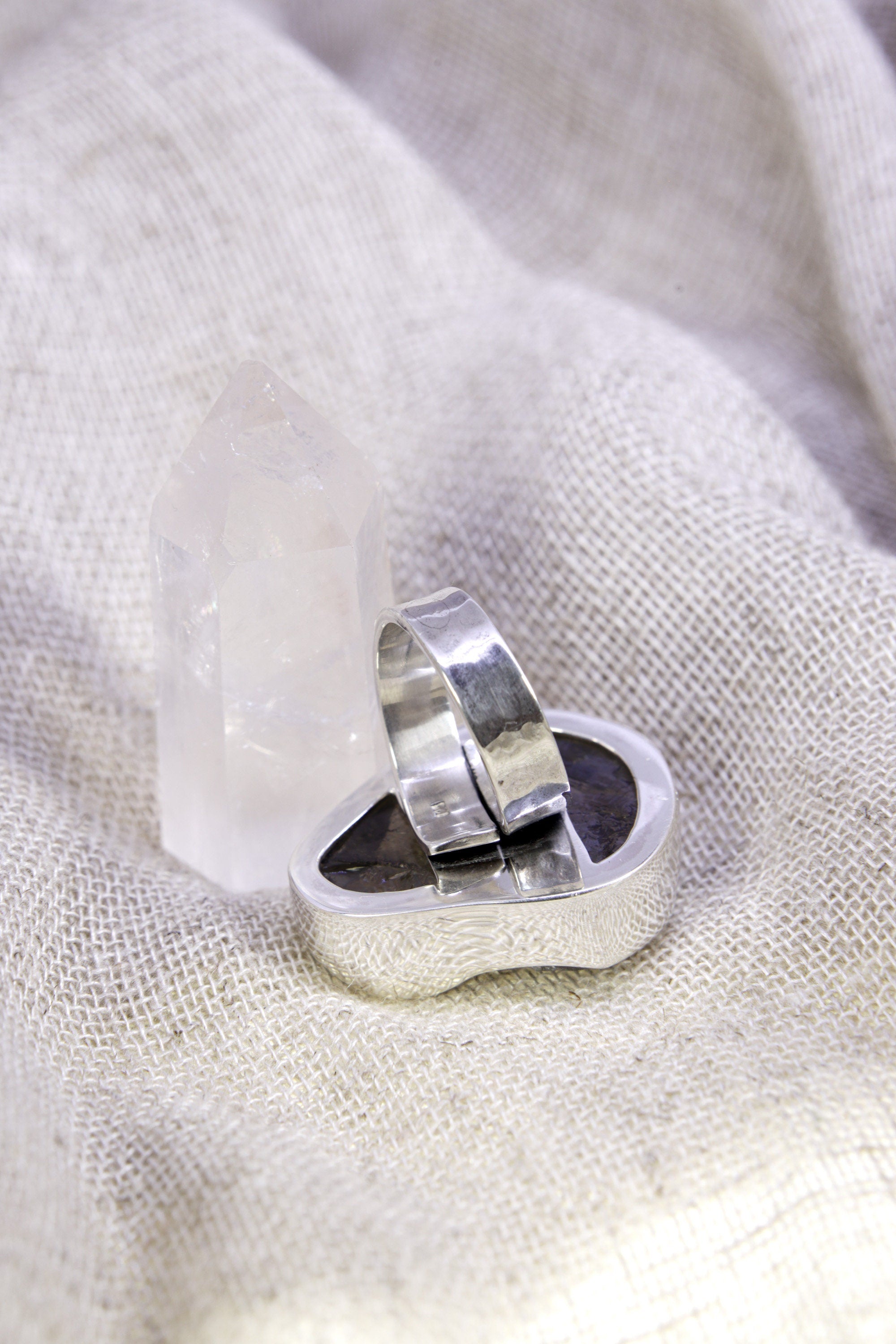 A Sturdy Embrace of Luxurious Luminosity: Adjustable Sterling Silver Ring with Green Amethyst - Unisex - Size 5-12 US