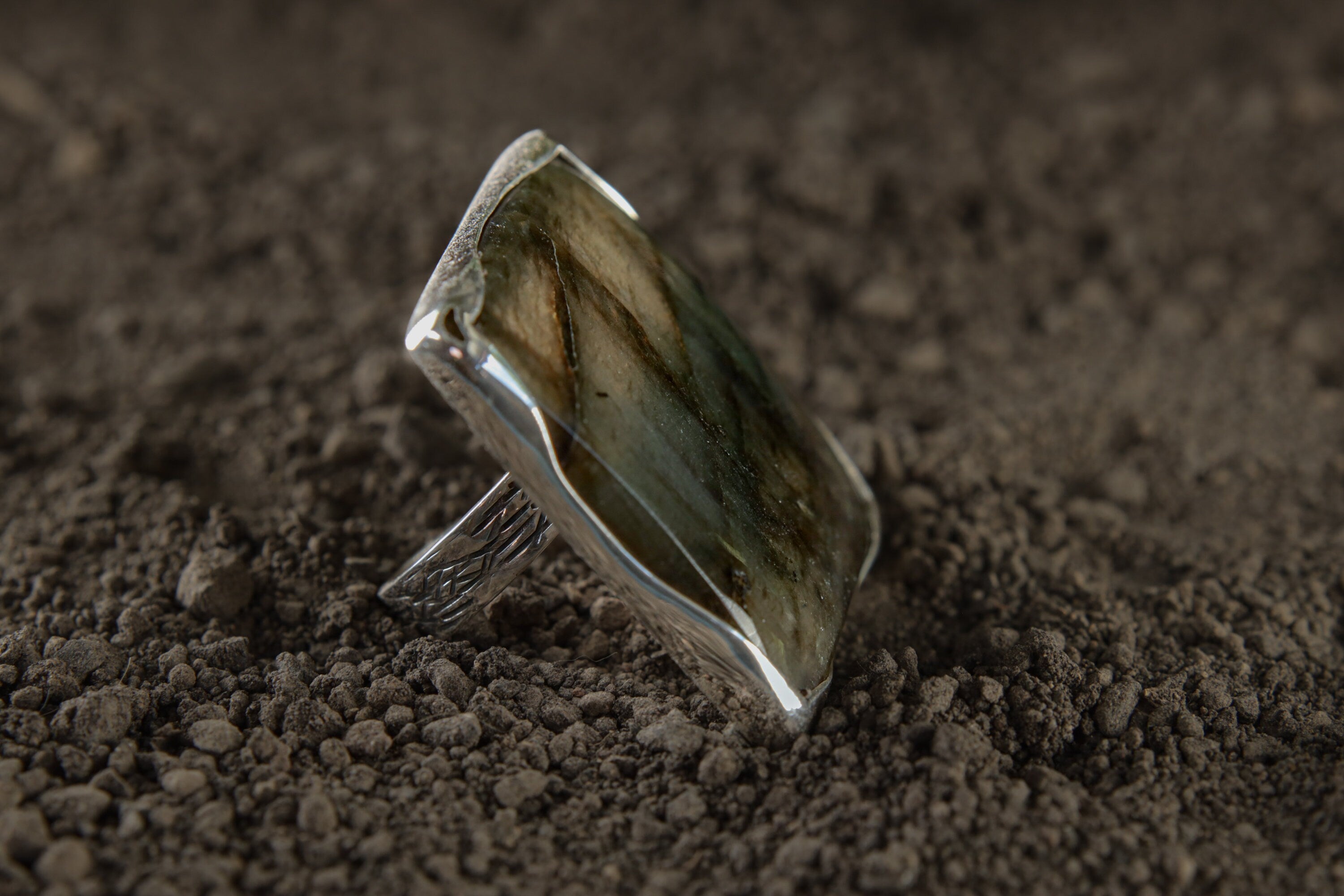 A Sturdy Embrace of Mystical Gleam: Adjustable Sterling Silver Ring with Square Labradorite - Unisex - Size 5-12 US