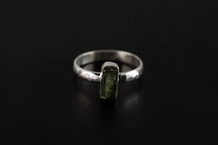 Verdant Touch : Green Tourmaline - Sterling Silver Ring - Hammer Textured & Shiny Finish - Size 7 US - NO/04