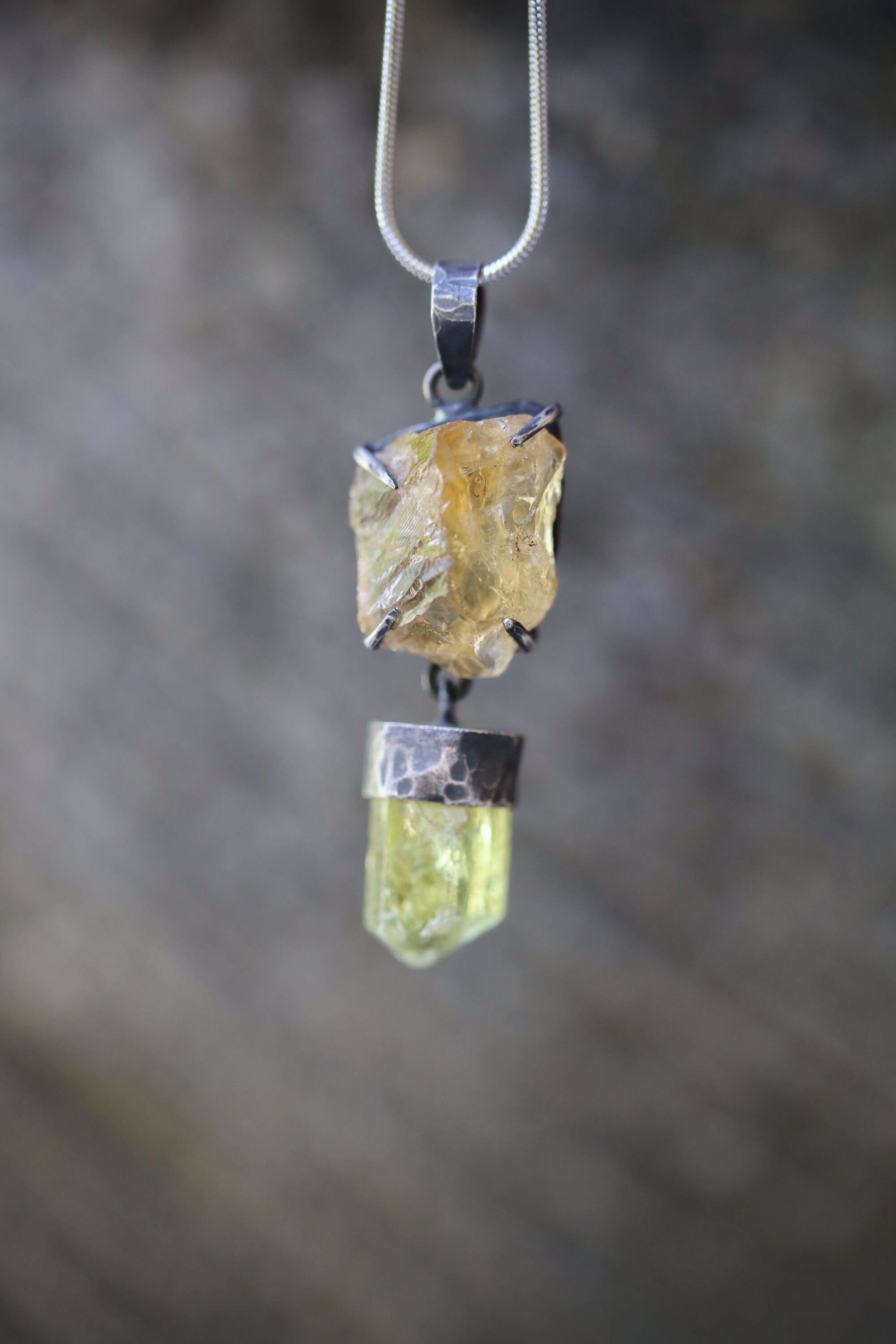 Raw Sparkling Natural Sunstone, Terminated Gem Apatite - 925 Sterling Silver - Oxidized & Textured- Crystal Pendant Necklace - NO/01