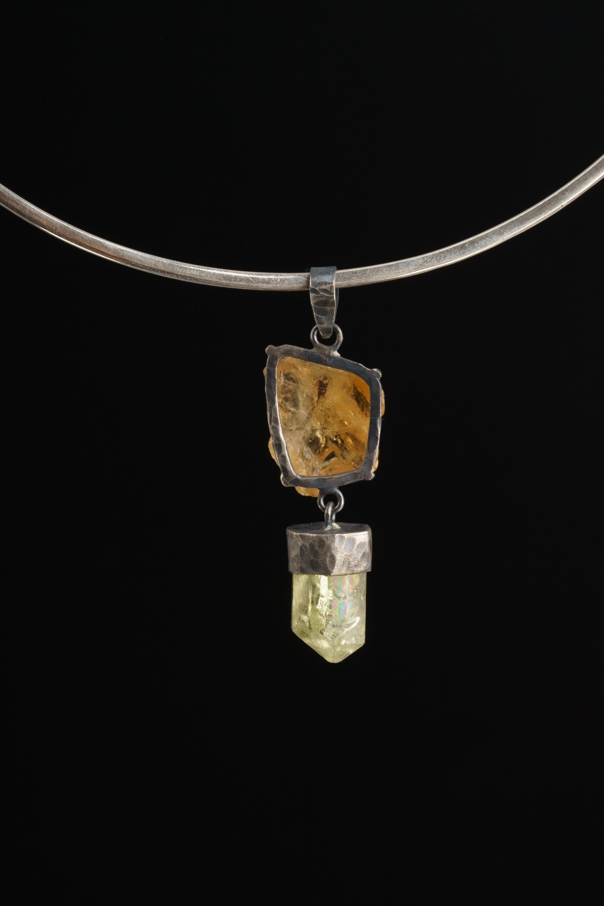 Raw Sparkling Natural Sunstone, Terminated Gem Apatite - 925 Sterling Silver - Oxidized & Textured- Crystal Pendant Necklace - NO/01